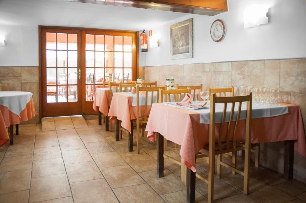 Hostal Montserrat Tona Szoba fotó